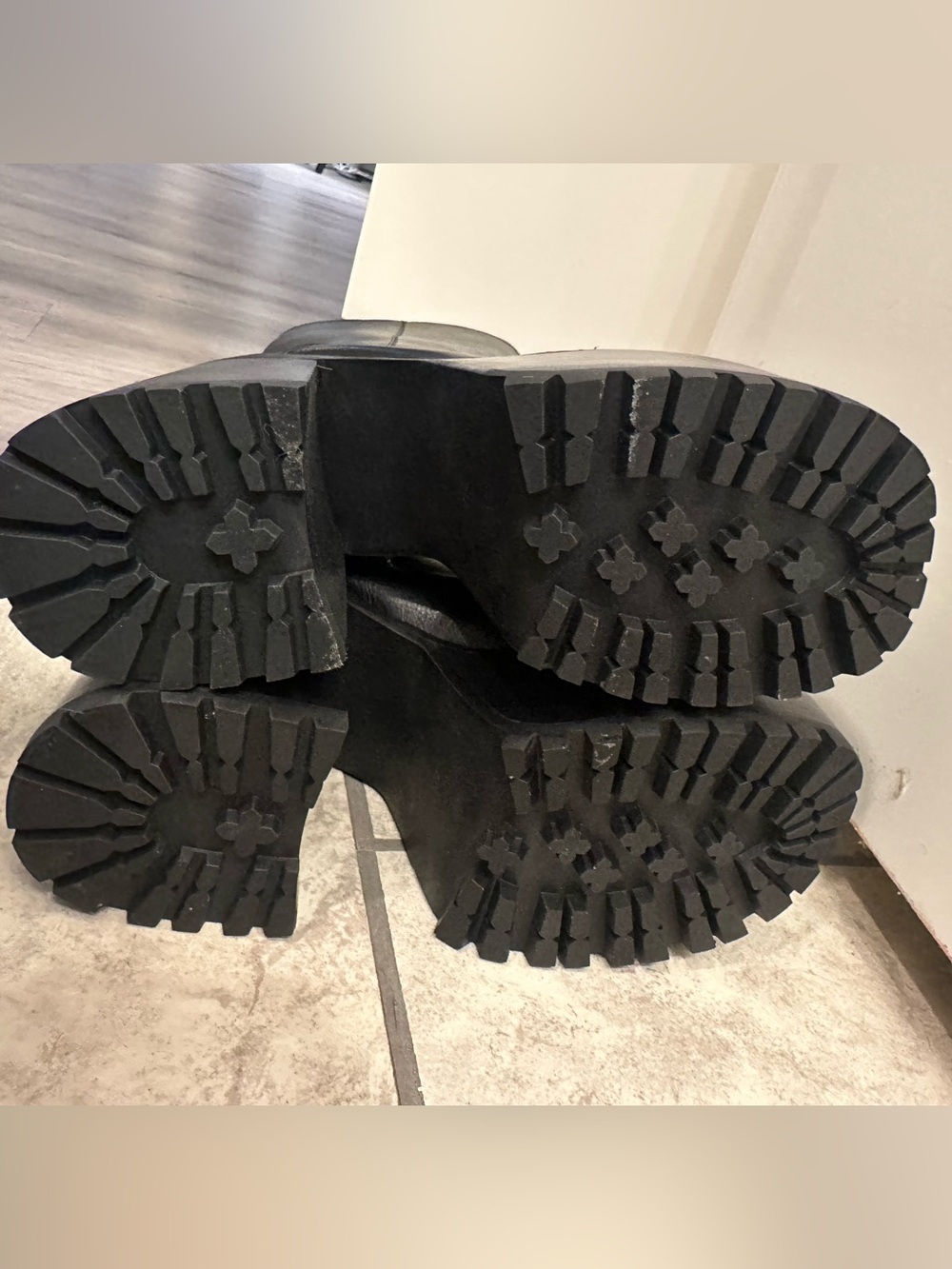 dELiA*s Miles To Go Platform Boots - BLACK / US 7 - Picture 4 of 6